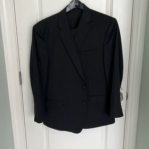 Jos. A. Bank men’s 48R black suit